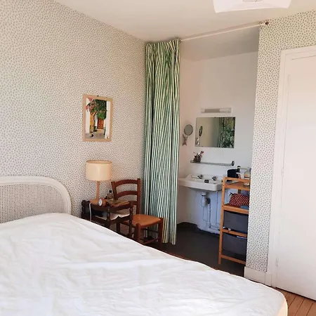 Holiday home Maison Familiale Renovee Pour 13 Pers. A Royan, Proche - Fr-1-494-204 *