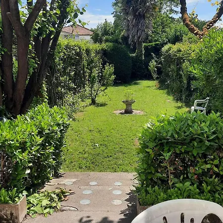 Vakantiehuis Maison Familiale Renovee Pour 13 Pers. A Royan, Proche - Fr-1-494-204 *