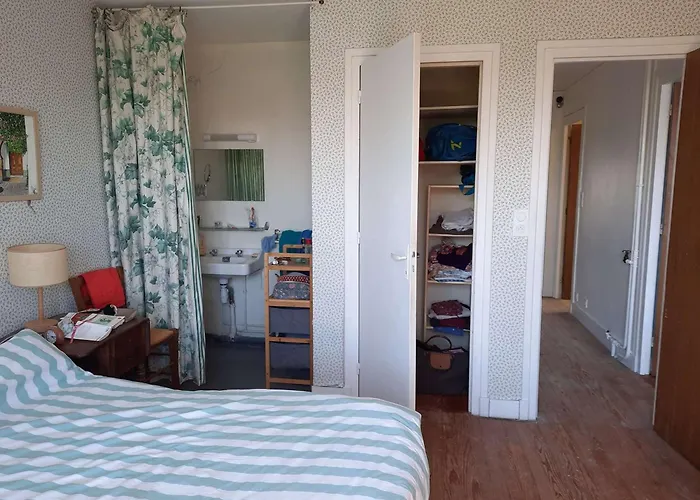 Maison Familiale Rénovée Pour 13 Pers. à Royan, Proche - Fr-1-494-204 Royan