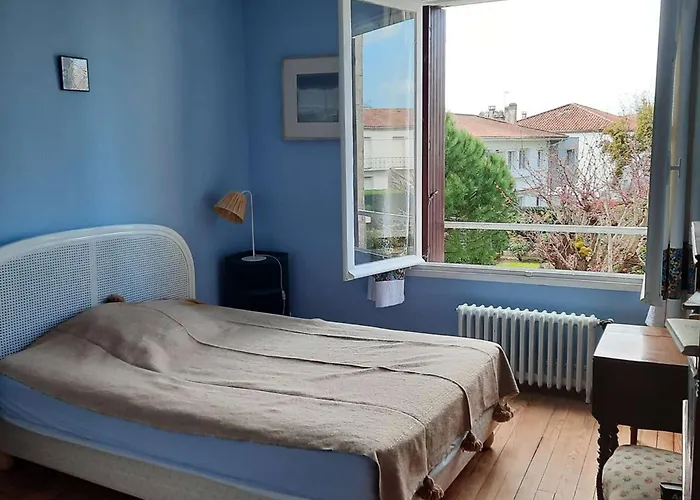 Maison Familiale Rénovée Pour 13 Pers. à Royan, Proche - Fr-1-494-204 * Royan